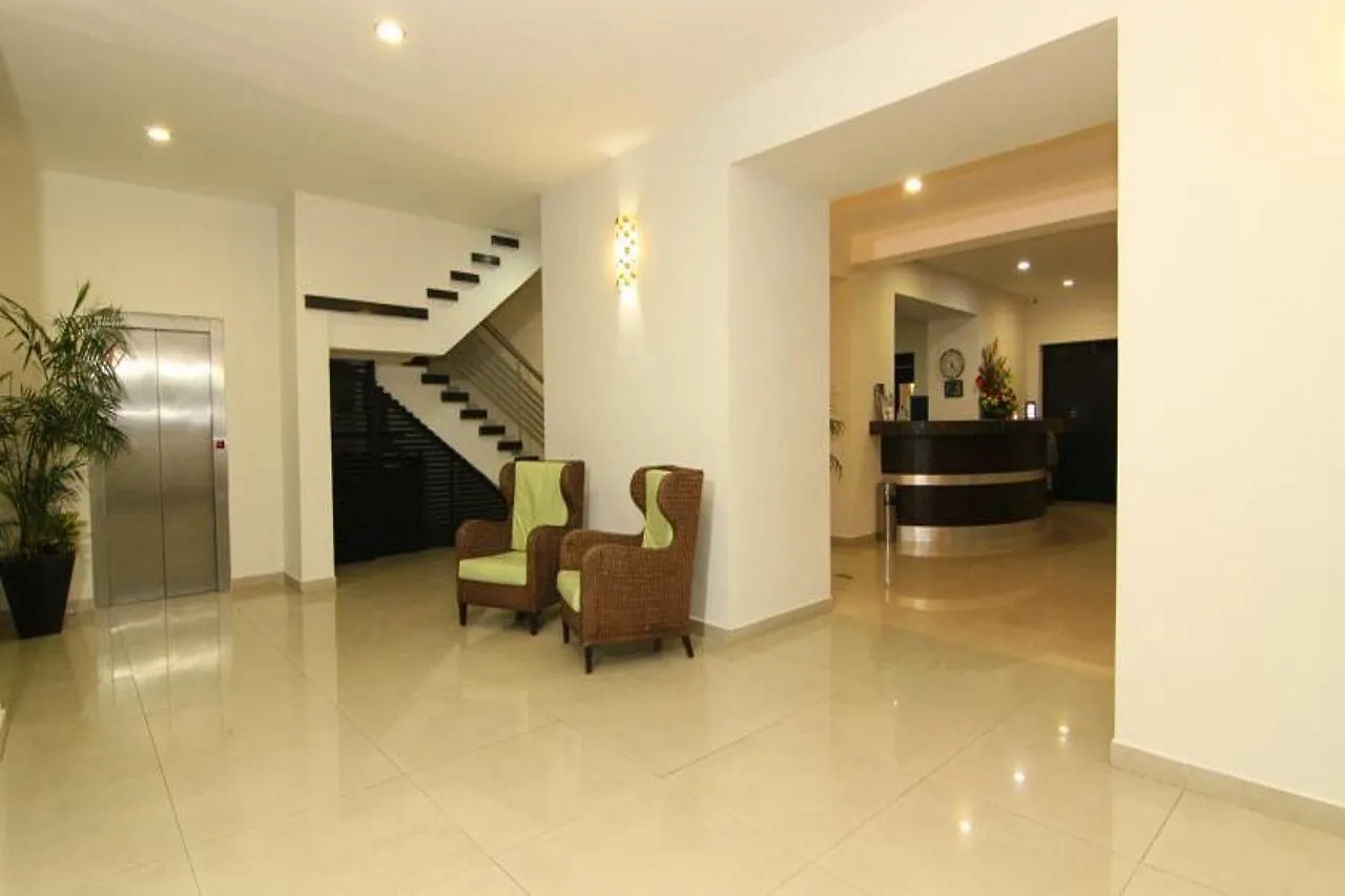 Hotel Embajadores Merida 4*,