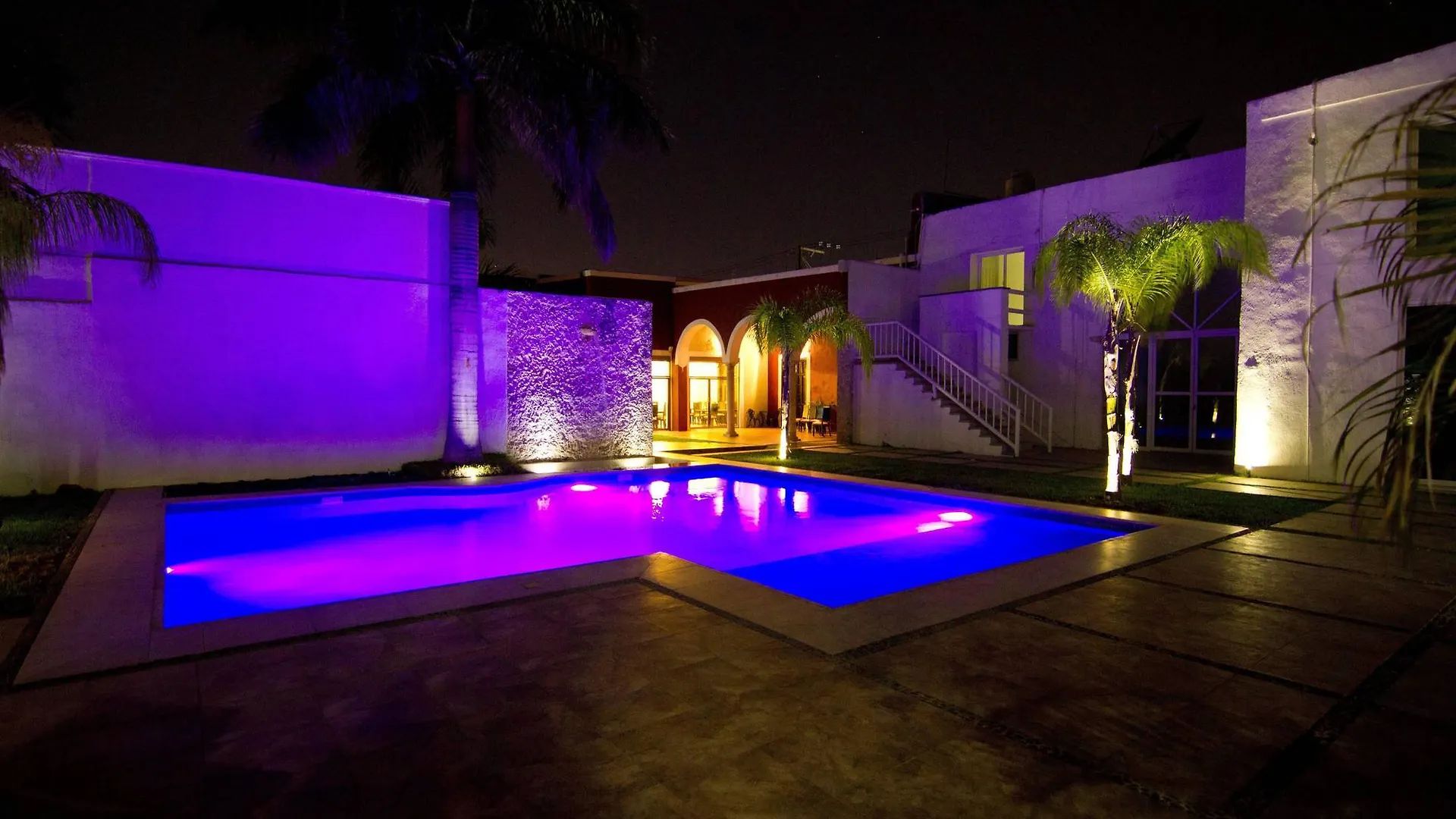 Hotel Embajadores Merida